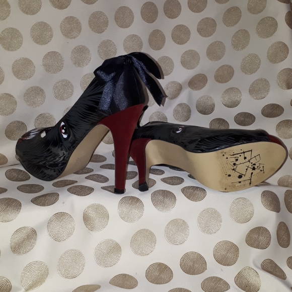 'Wolf Beaters'  worn inside only - Picture 3 of 4